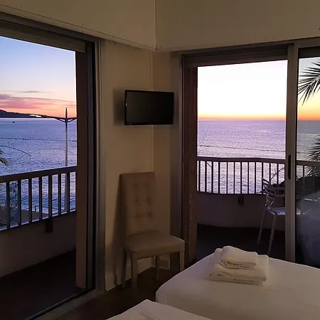 Le Dauphin 3* Menton