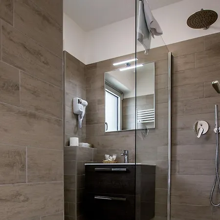 Le Dauphin Hotel Mentone