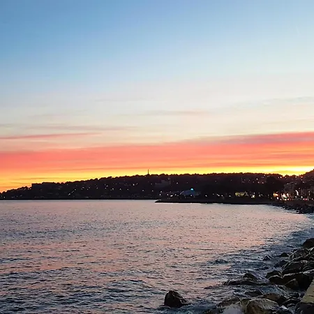 Le Dauphin 3* Menton