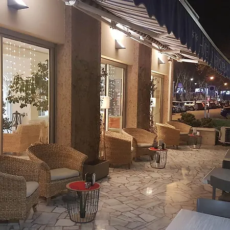 Szálloda Le Dauphin Menton