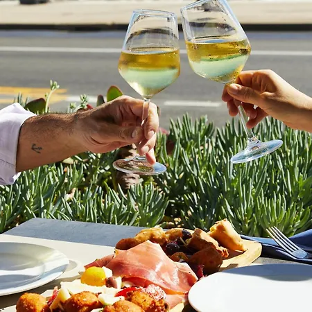 Szálloda Le Dauphin