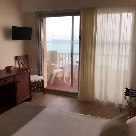 Le Dauphin 3* Menton