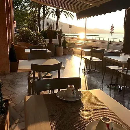 Le Dauphin Hotell