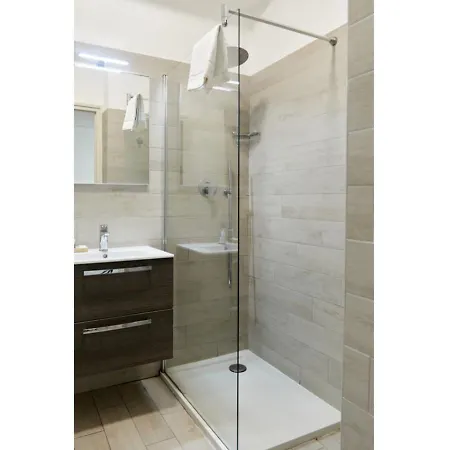 Hotell Le Dauphin 3*