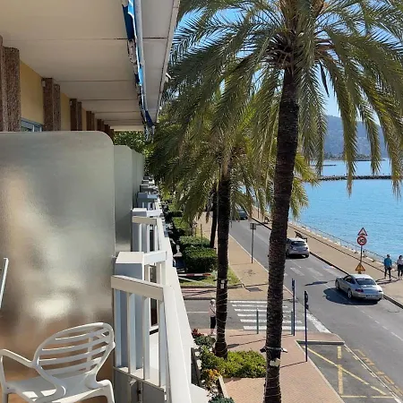 Le Dauphin Hotell 3*
