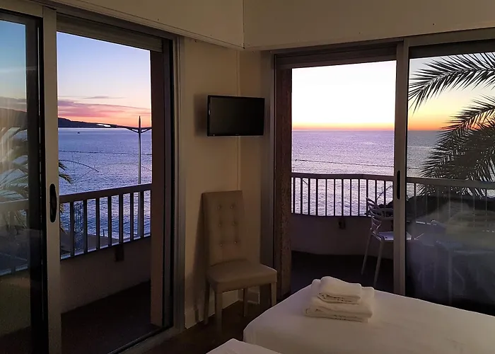 Le Dauphin 3* Menton