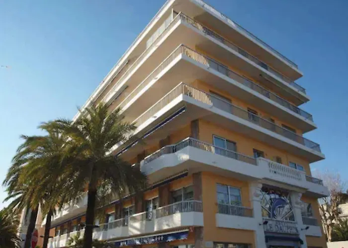 Le Dauphin 3* Menton