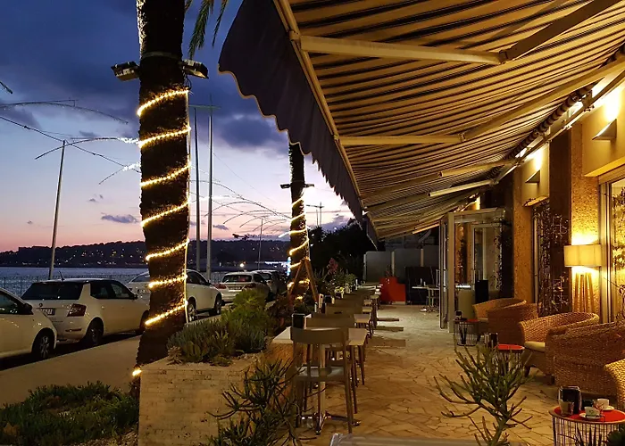 Szálloda Le Dauphin